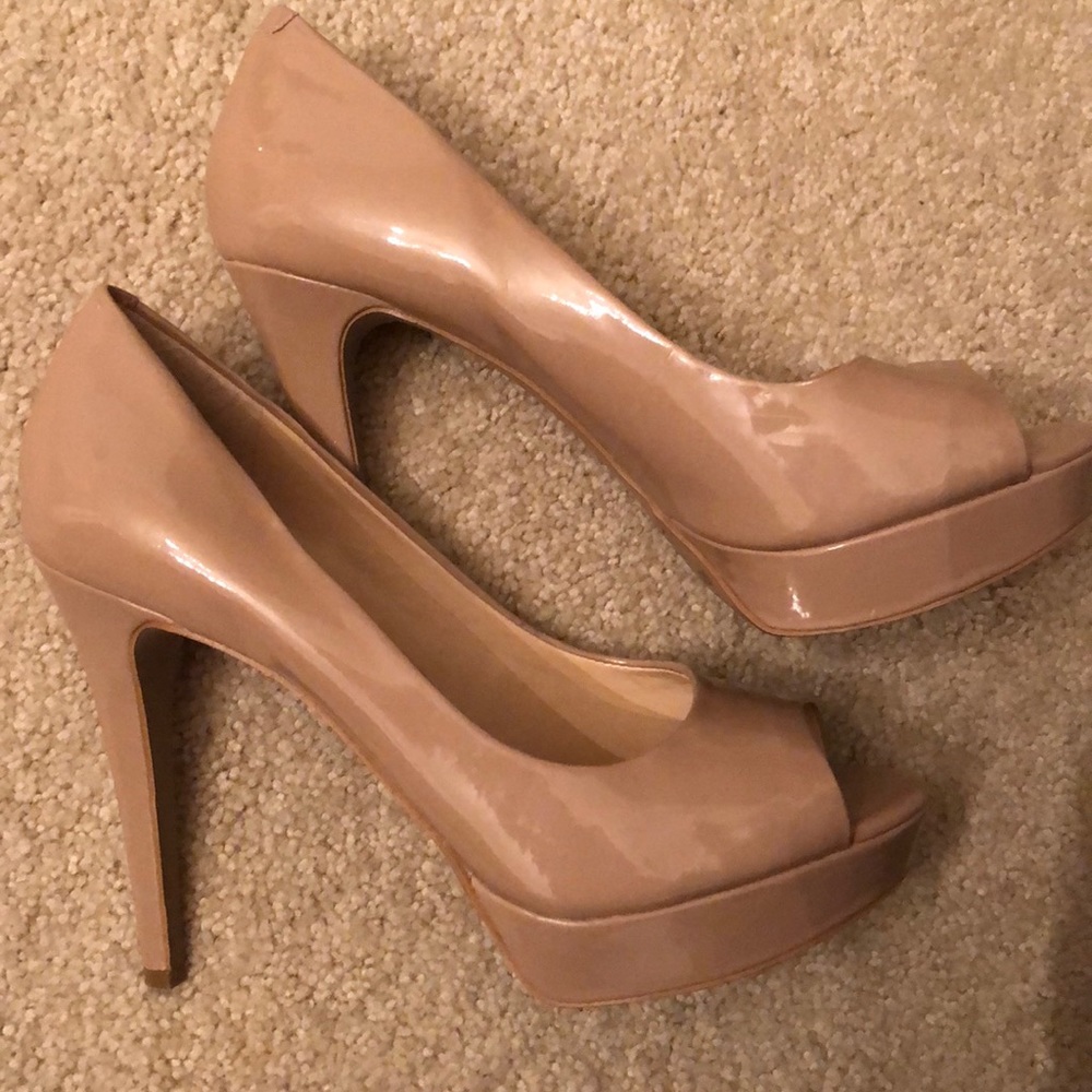 Gorgeous patent leather Jessica Simpson heels!